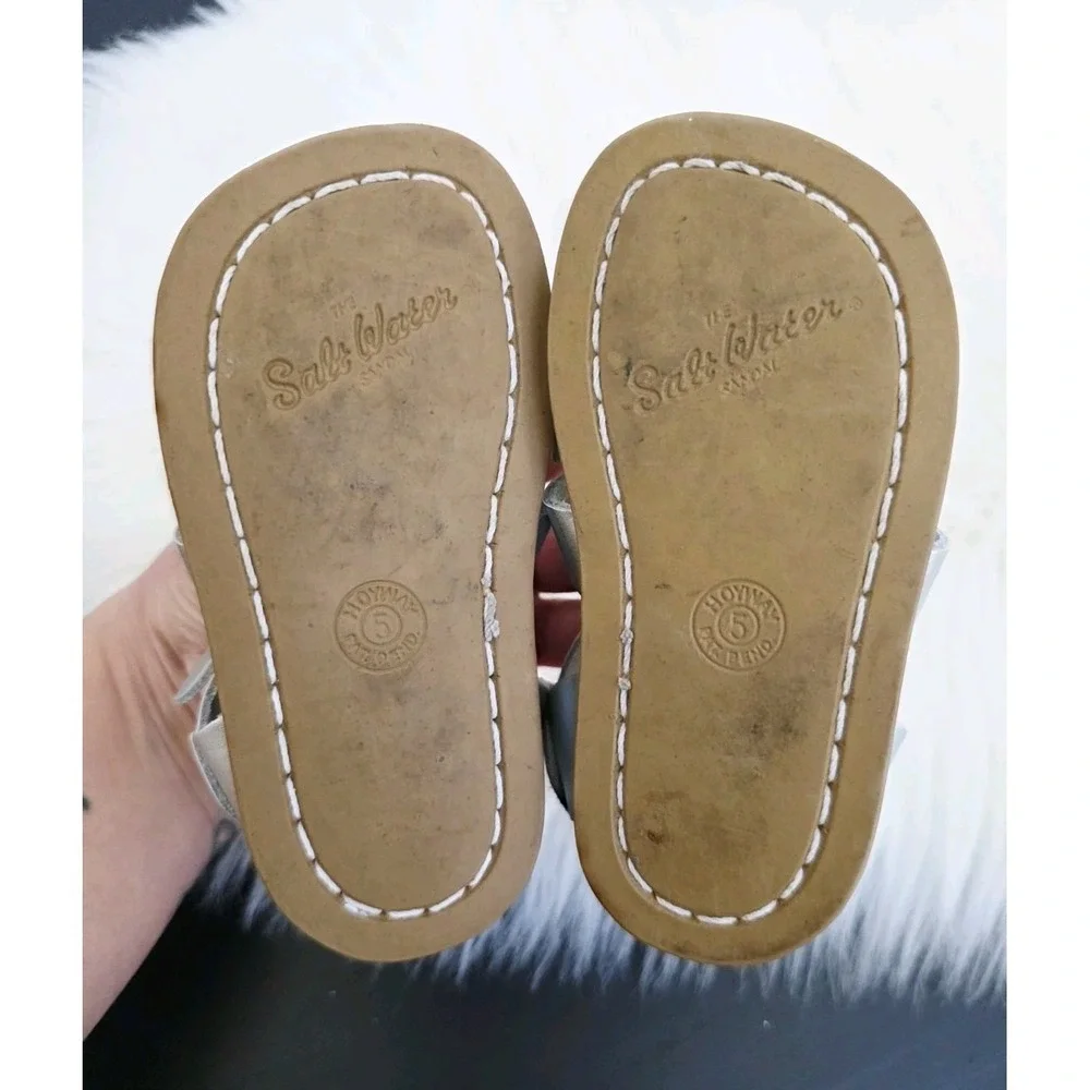 Salt Water Sandals Original Silver Leather Toddler Size 5 Buckle
